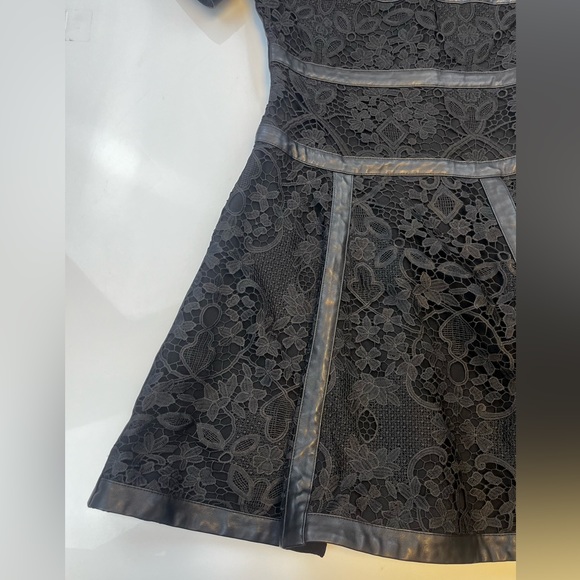 The Kooples Botanique Lace Dress with Leather Trim N105-1 - Picture 8 of 12